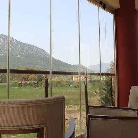 Klados Hotel