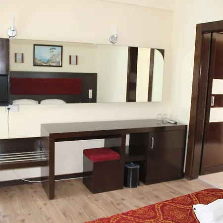 Klados Hotel