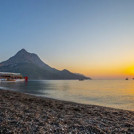 Klados Hotel